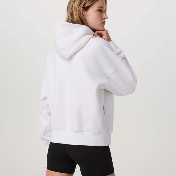 Vuori Women's White Half-Zip Quarter Zip Sweatshirt Hoodie - Picture 2 of 5